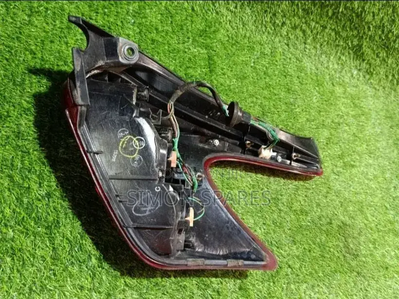 Tail Lamp Lh Nissan Juke Yf15 2011
