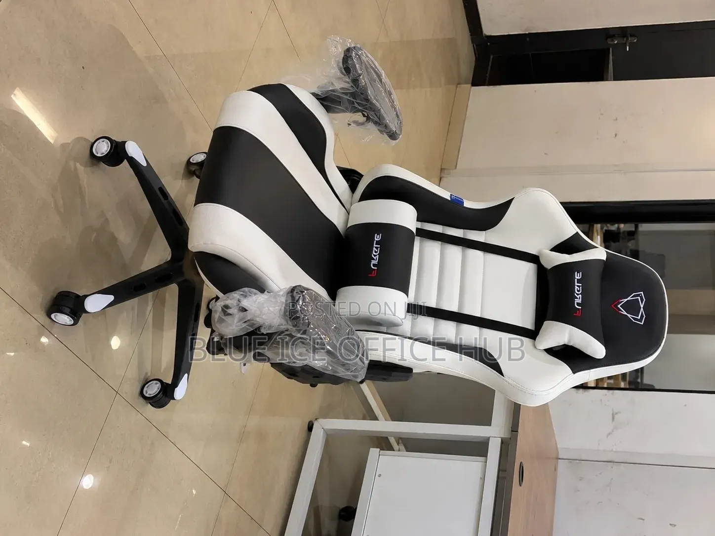 Gaming Chair High Back Ergonomic Reclining Office Chair.