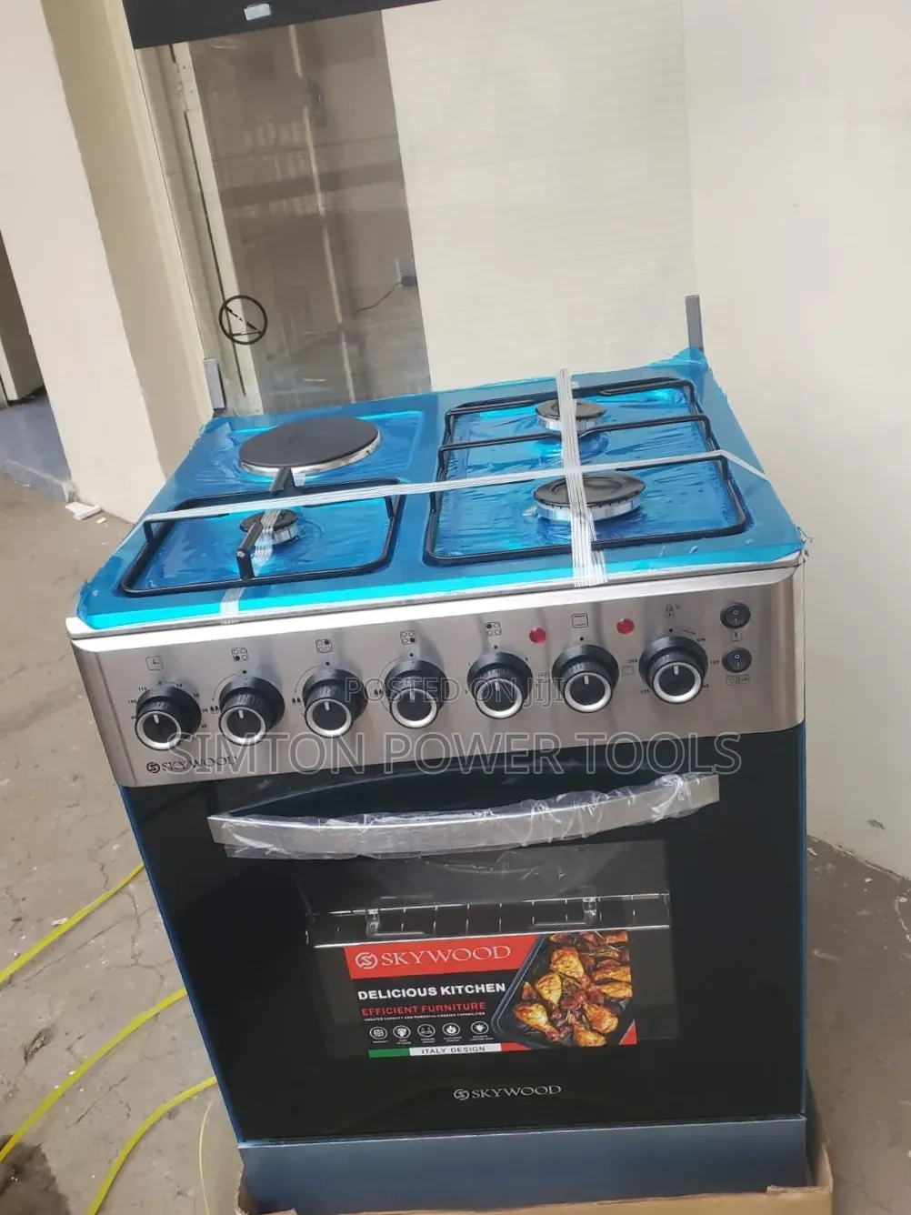 Skywood Standing Cooker (3 Gas Burners + 1 Electric Hotplate)