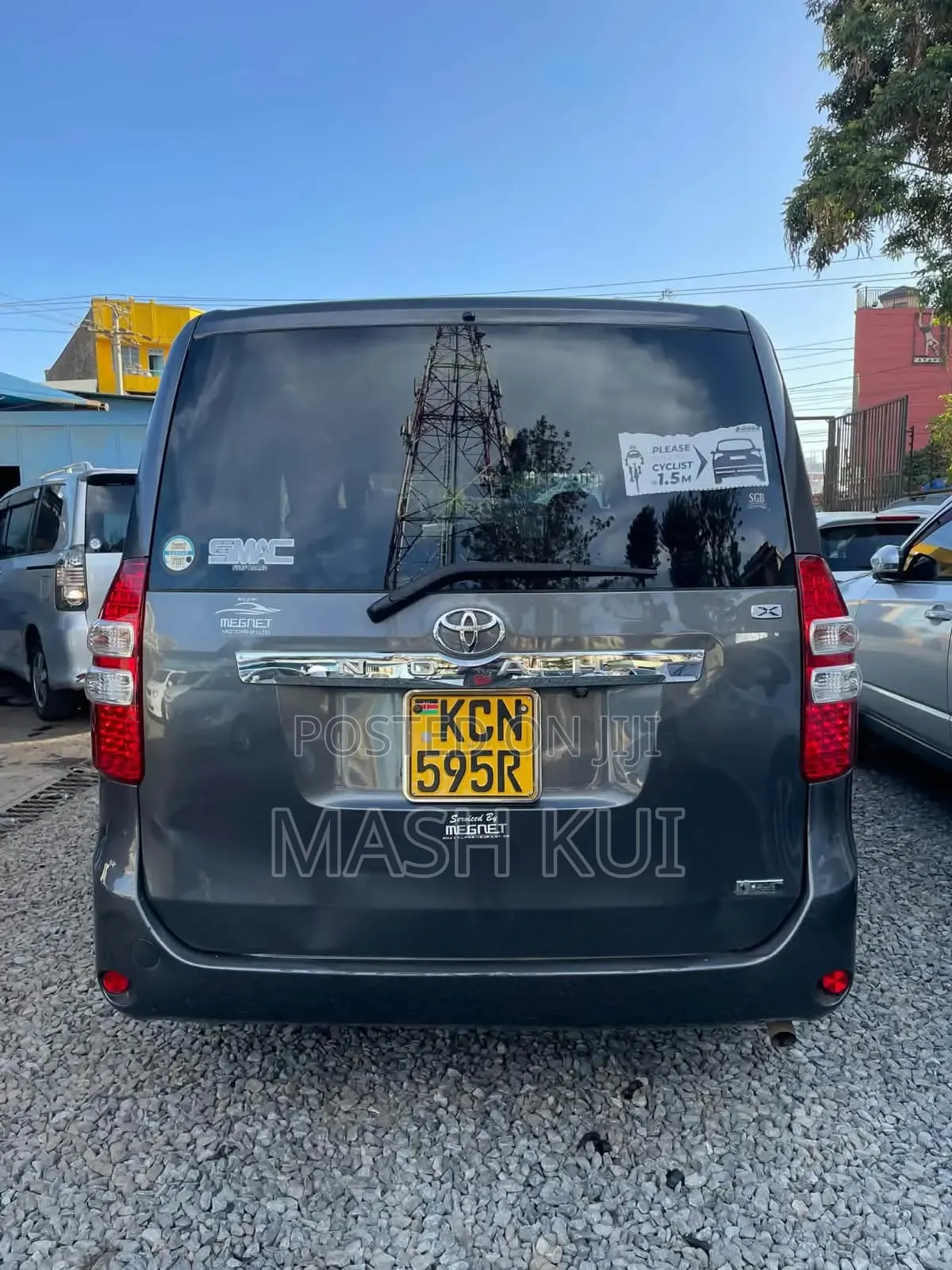 Toyota Noah 2010 Gray