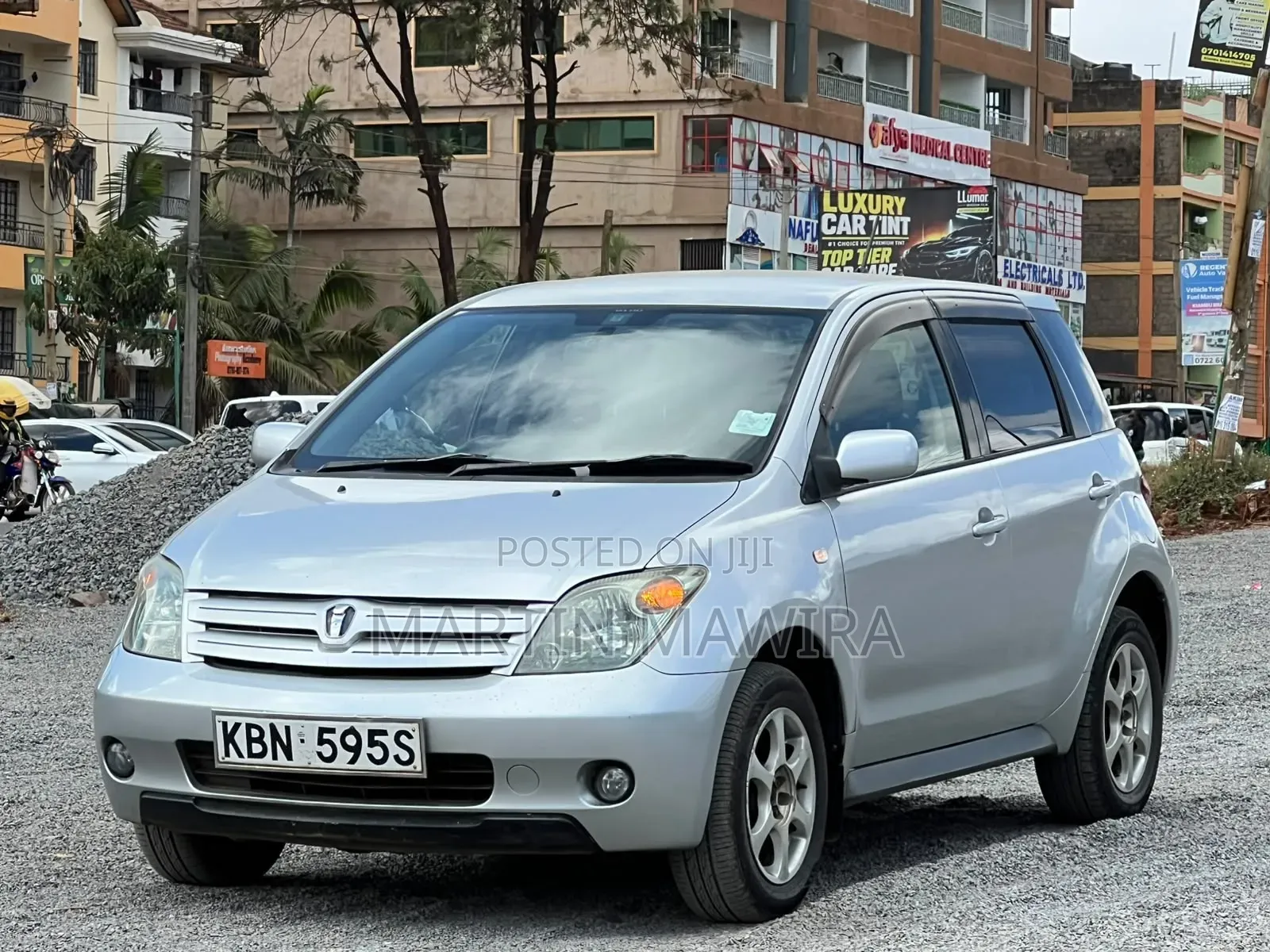 Toyota IST 2005 Silver
