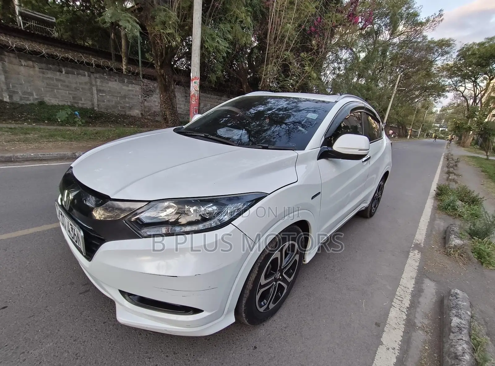 Honda Vezel 2017 White