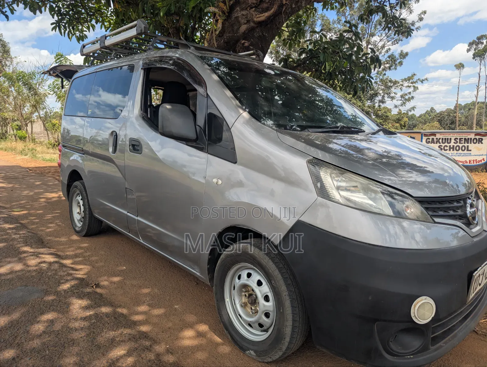 Nissan NV350 2015 Gray
