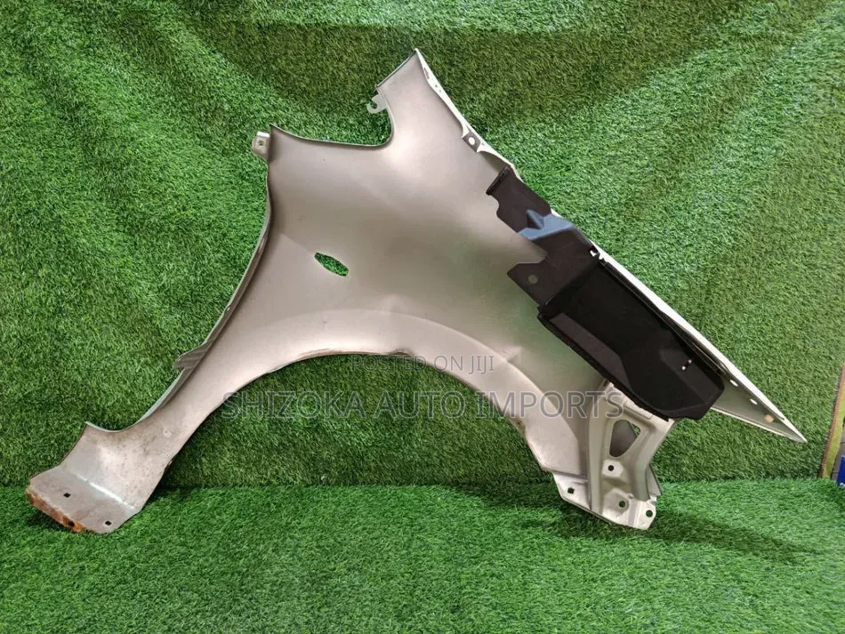 Fender Lh Toyota Auris Nze151h 2008