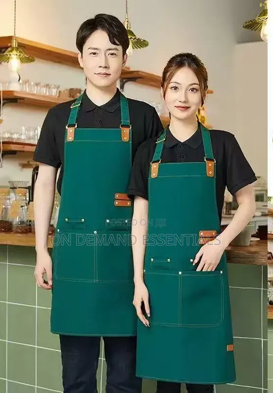 Chef Apron With Pockets and Leather Straps