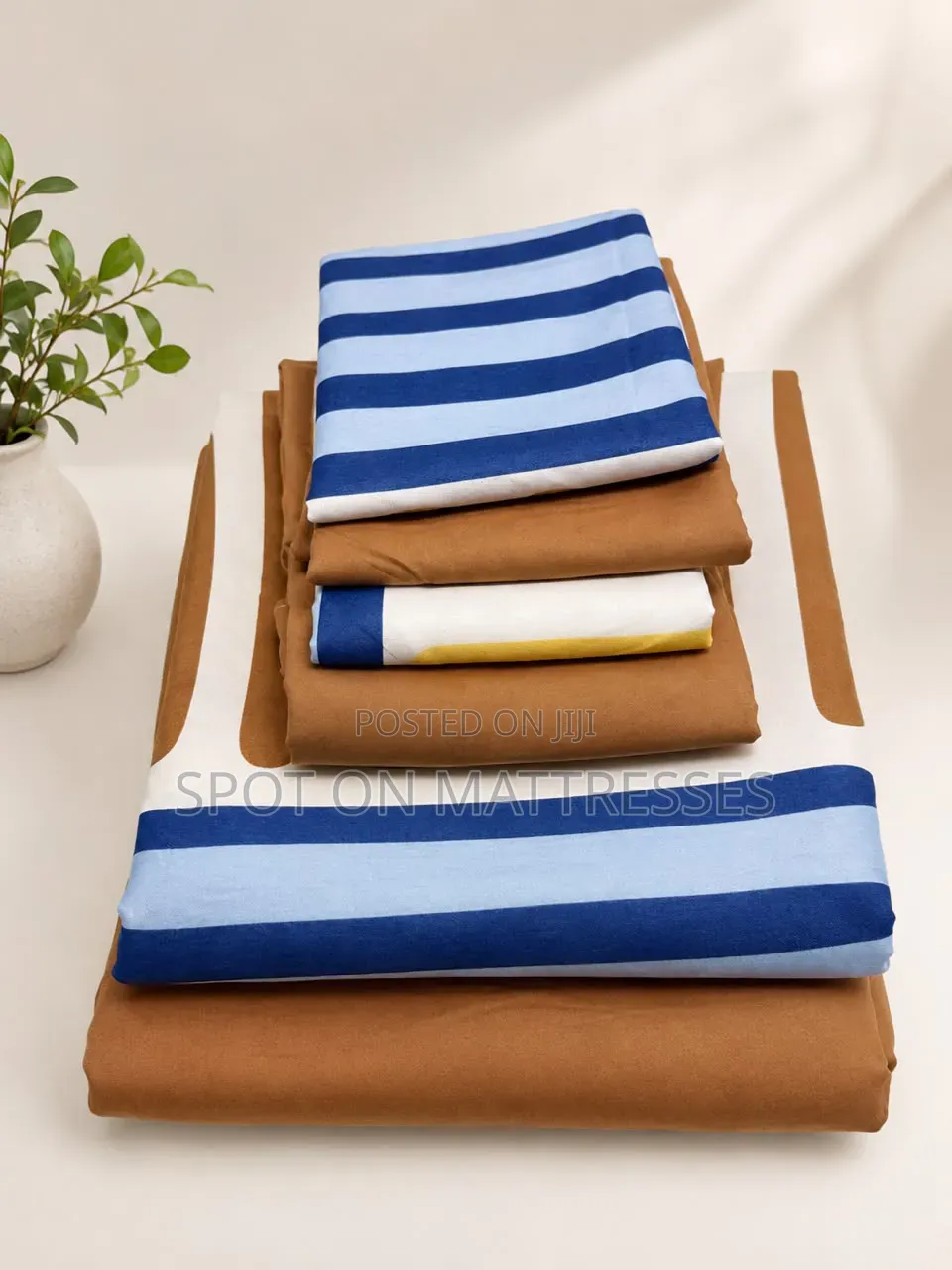 7X8 Cotton Bedsheets Mix & Match. 1 Flat, 1 Fitted, 4 Pillowcases.