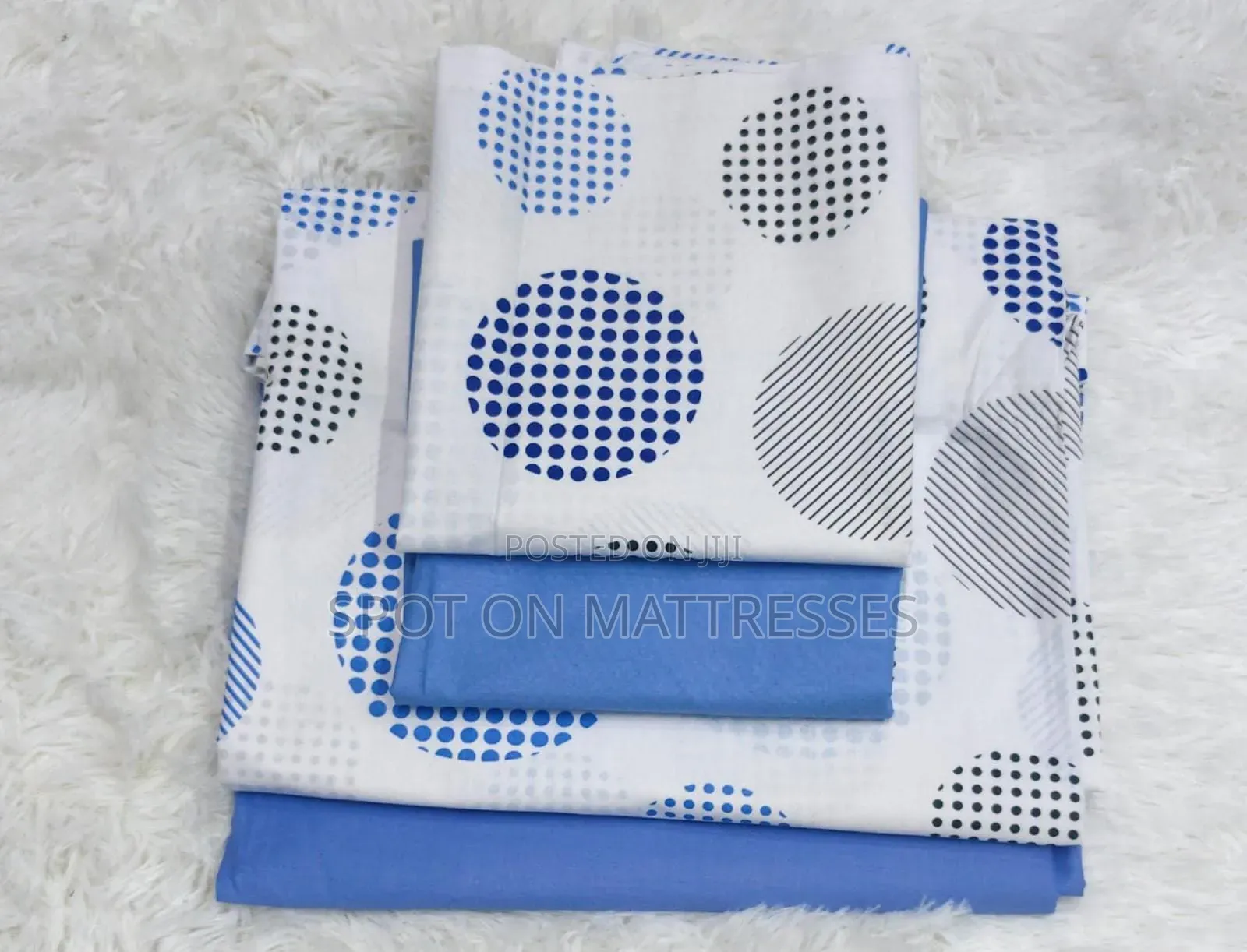6PC 7X8 100% Cotton Fitted Bedsheets. Elastic Thus Can Fit a 5X6 & 6X6