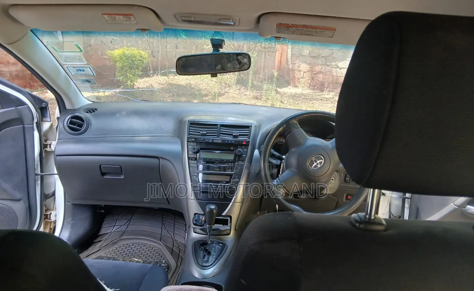 Toyota Caldina 2004 White