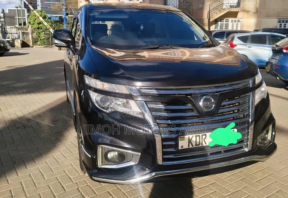 Nissan Elgrand 2017 Black
