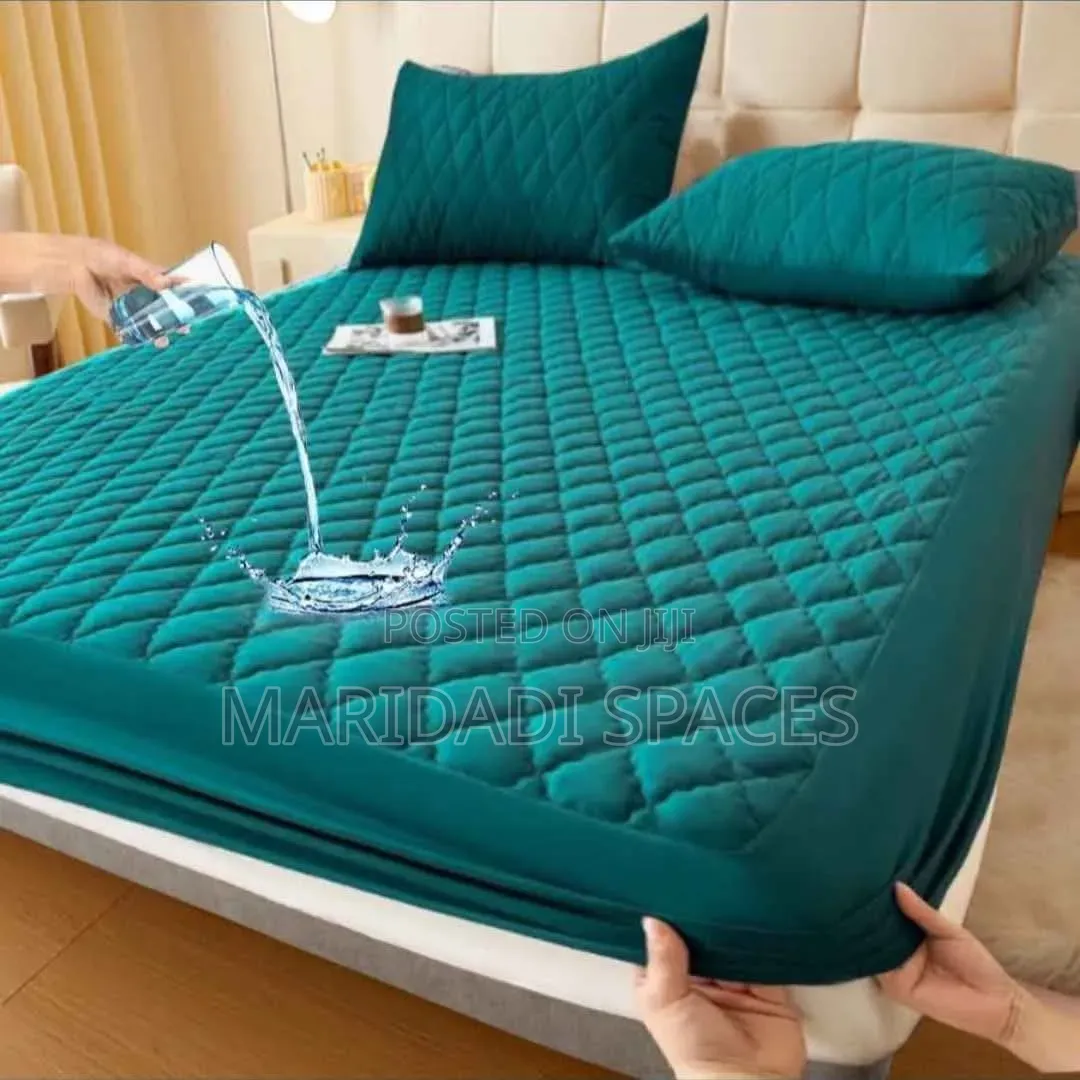 High Quality Waterproof Mattress Protector- No Stains, No Urine
