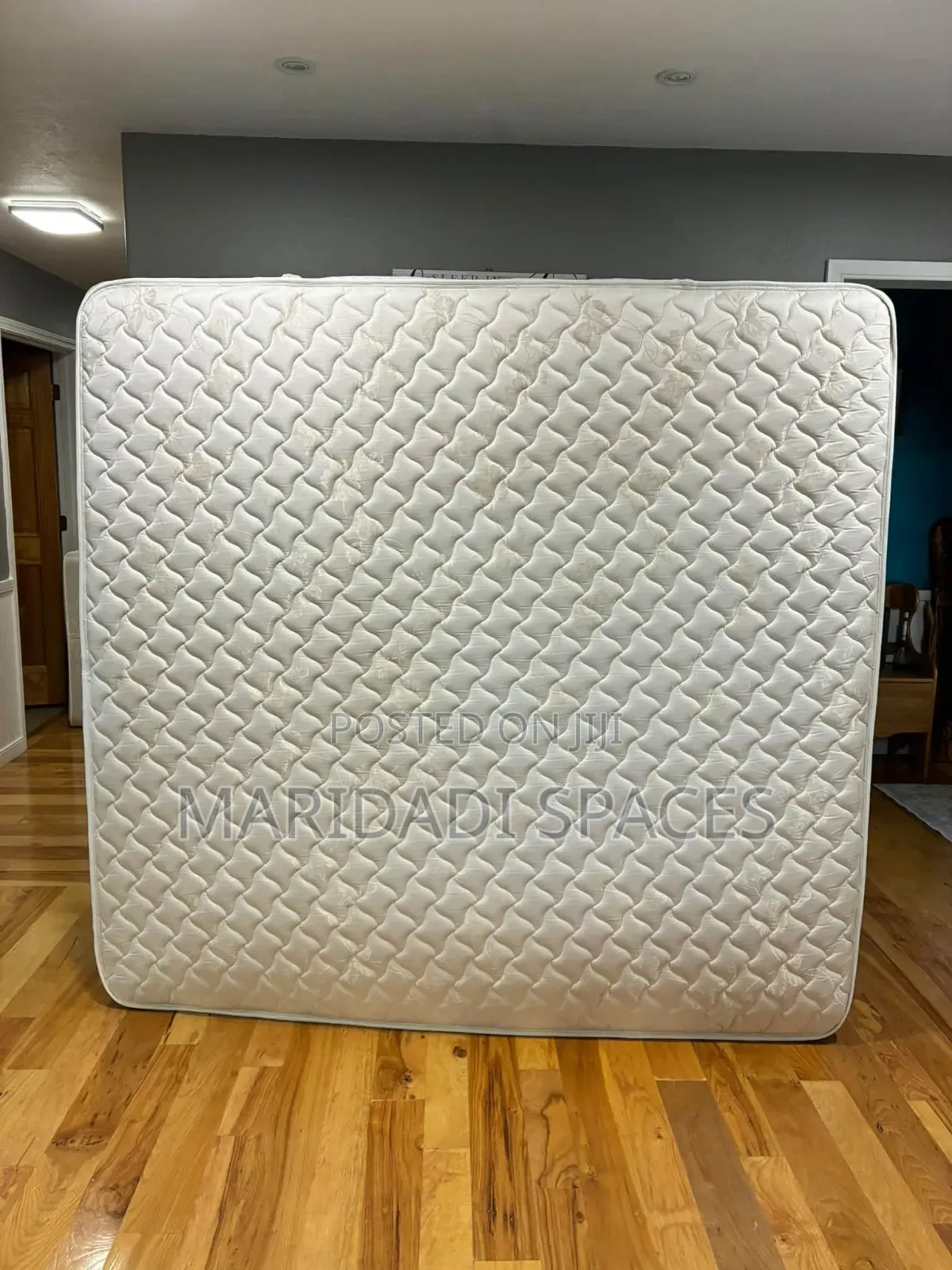 High Quality Waterproof Mattress Protector- No Stains, No Urine