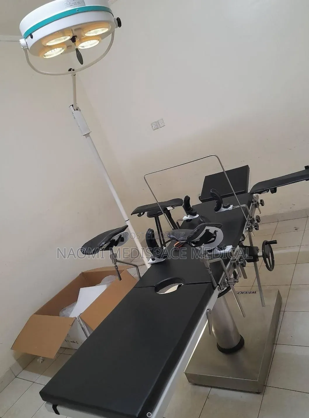 Heavy Duty, Durable, Manual Theatre Operating Table