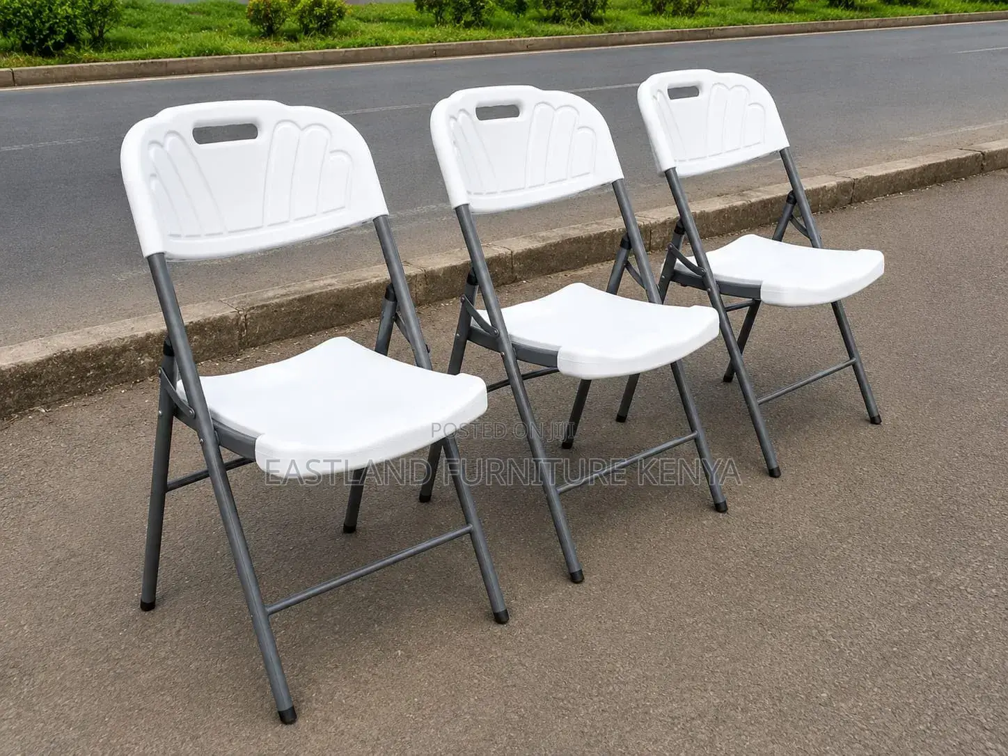 3-Piece White Folding Chairs – Durable Event & Home Seating