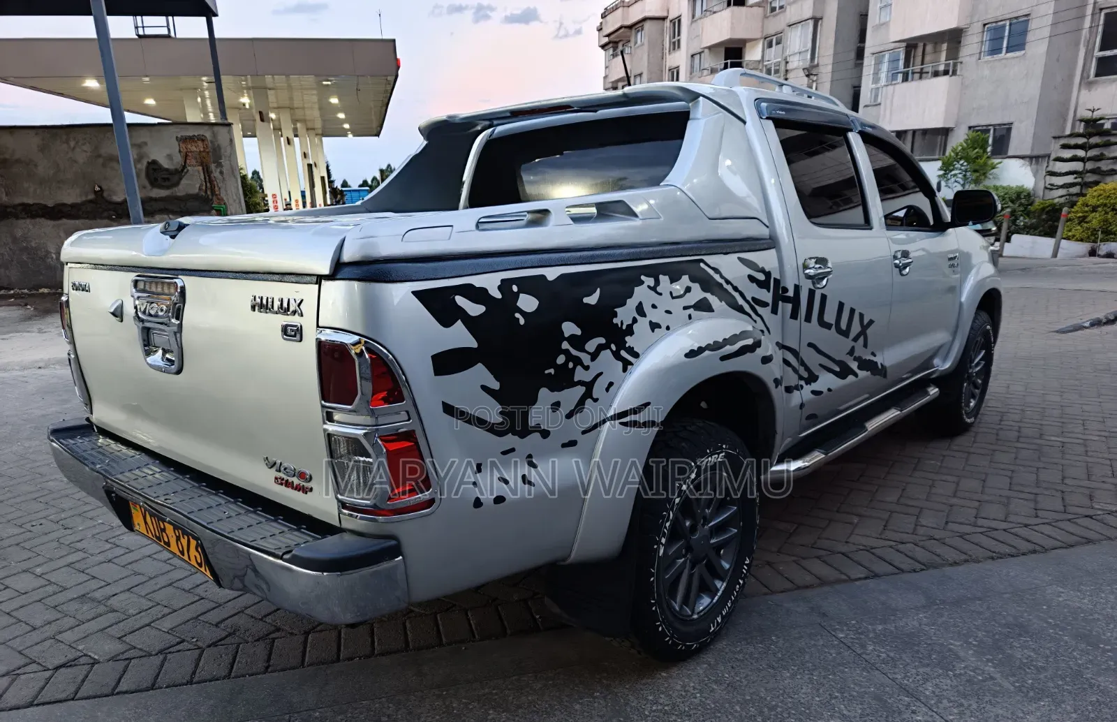 Toyota Hilux 3.0 D-4D 4x4 2013 Silver