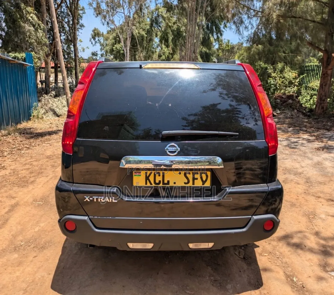Nissan X-Trail 2.0 Petrol XE 2010 Black