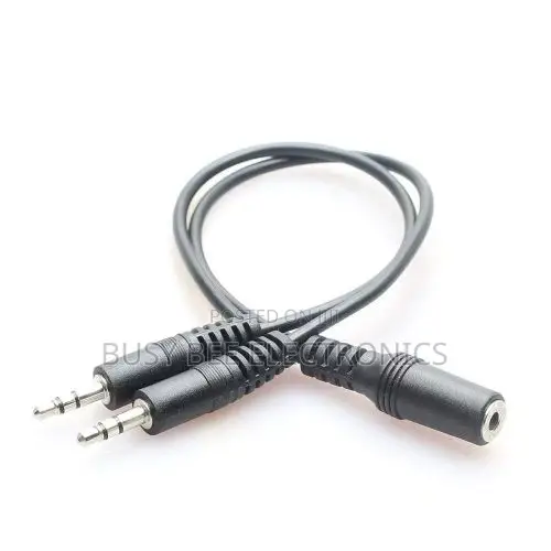 3.5mm 2-Male to 1-Female Audio Splitter Cable