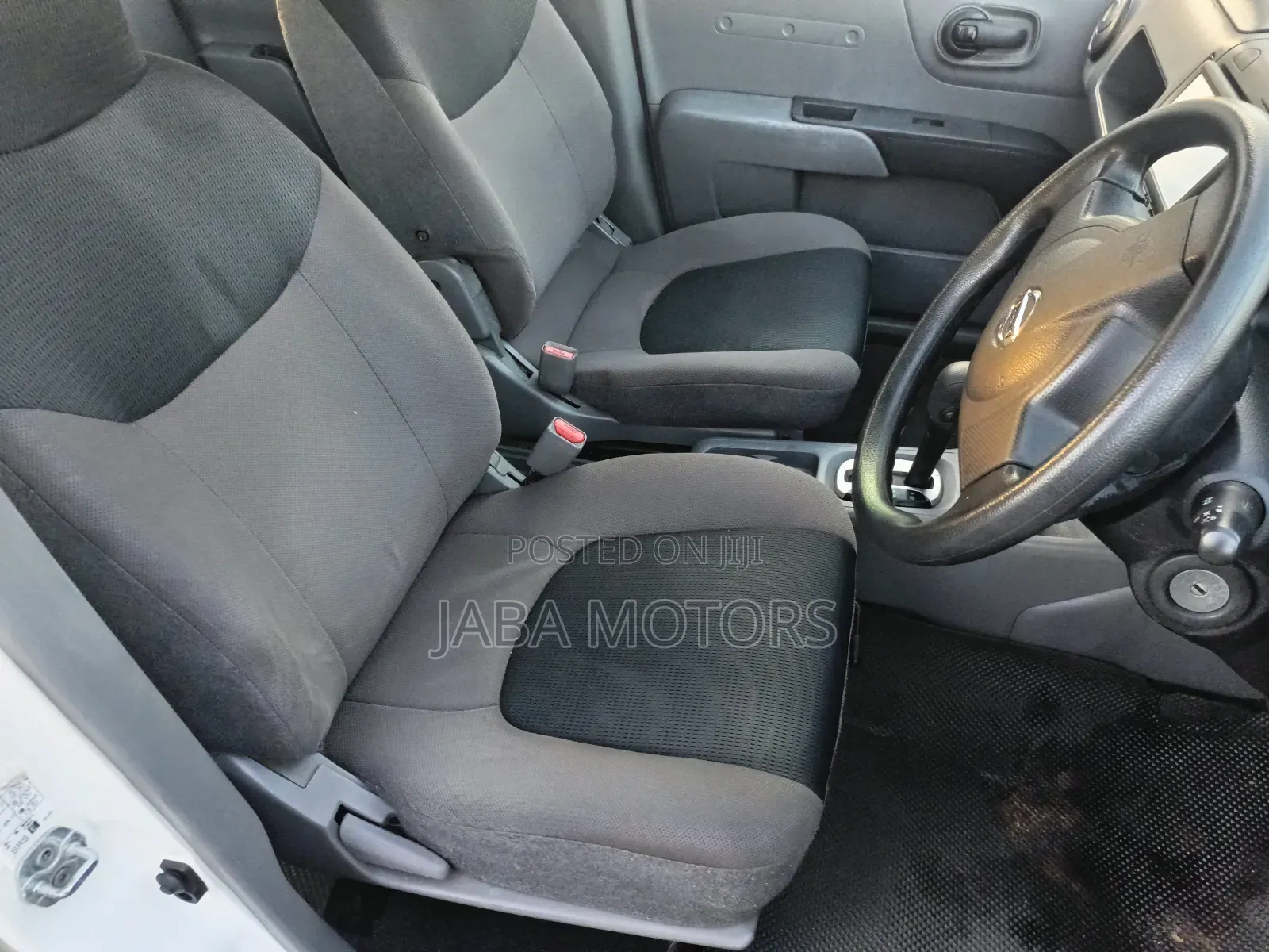 Nissan Advan 2014 White