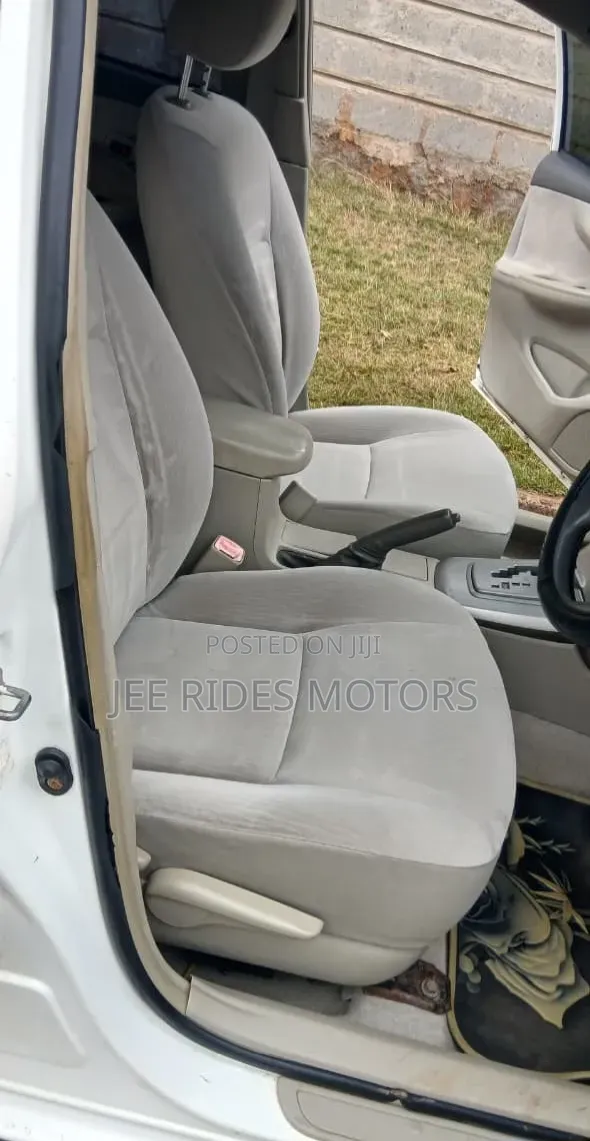 Toyota Axio 2009 Off white