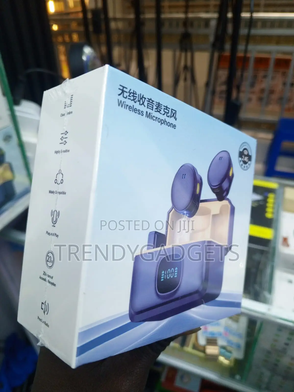 Q8 Dual Wireless Lapel Mic for Vlogging & Live Streaming