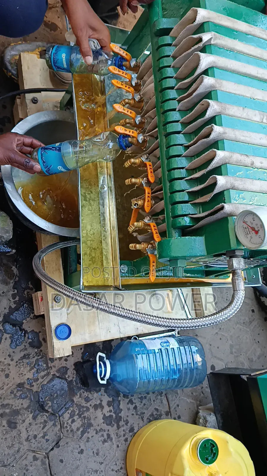 Commercial Oil Filter Machine.