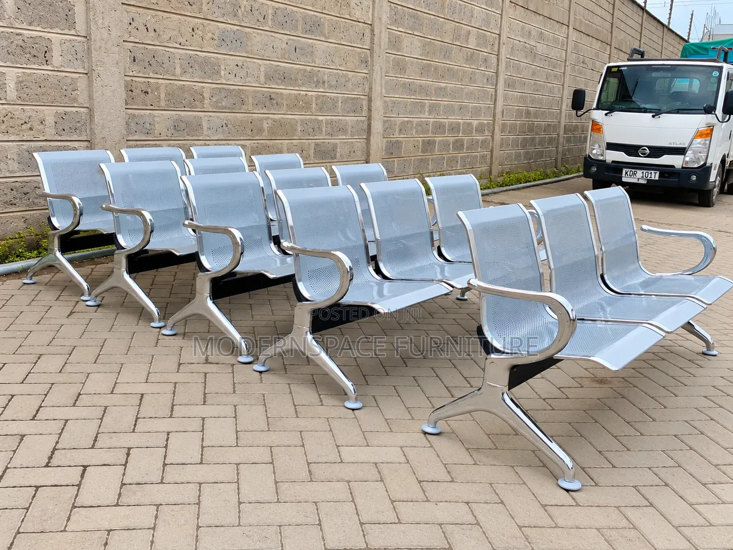 Silver Metal Waiting Chairs 3/4-Seater