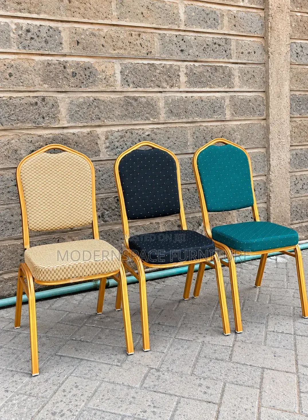 Banquet Chairs – Padded Conference & Event Chairs