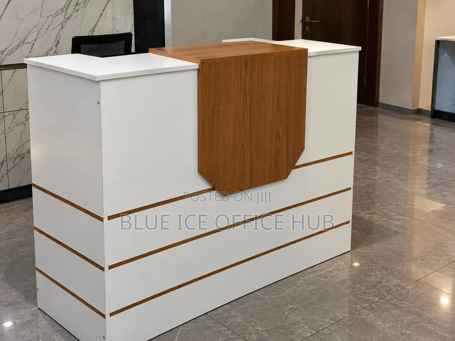 Modern Reception Desk Counter – White & Wood Office Front Desk