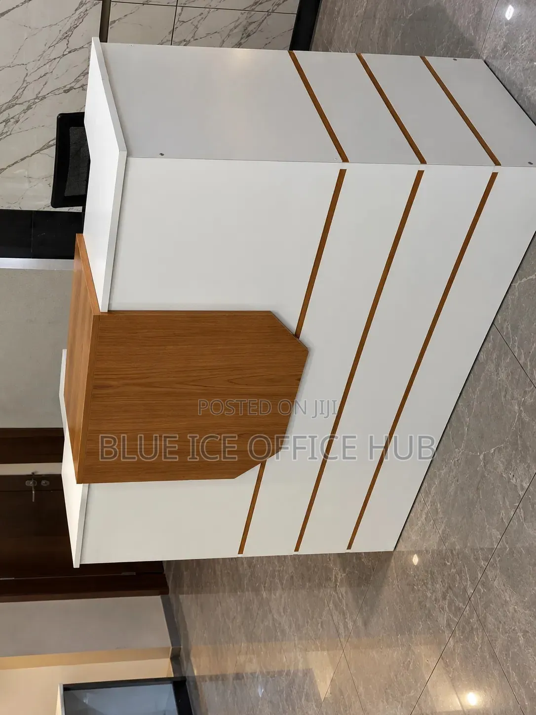 Modern Reception Desk Counter – White & Wood Office Front Desk