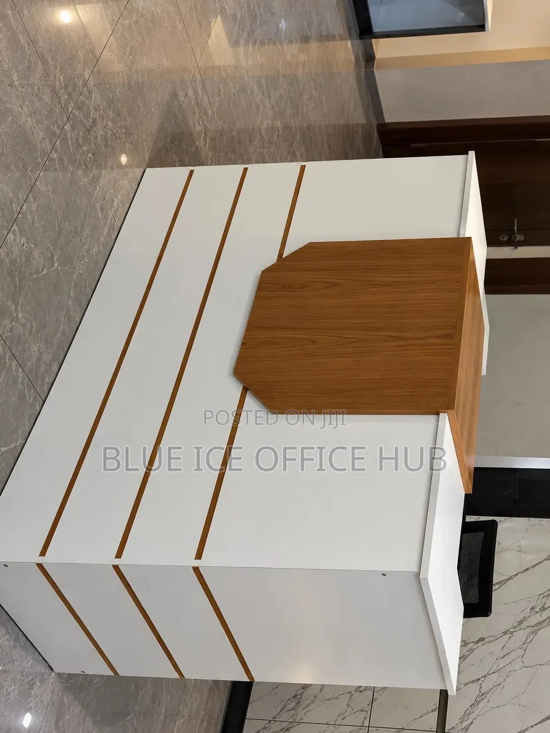 Modern Reception Desk Counter – White & Wood Office Front Desk
