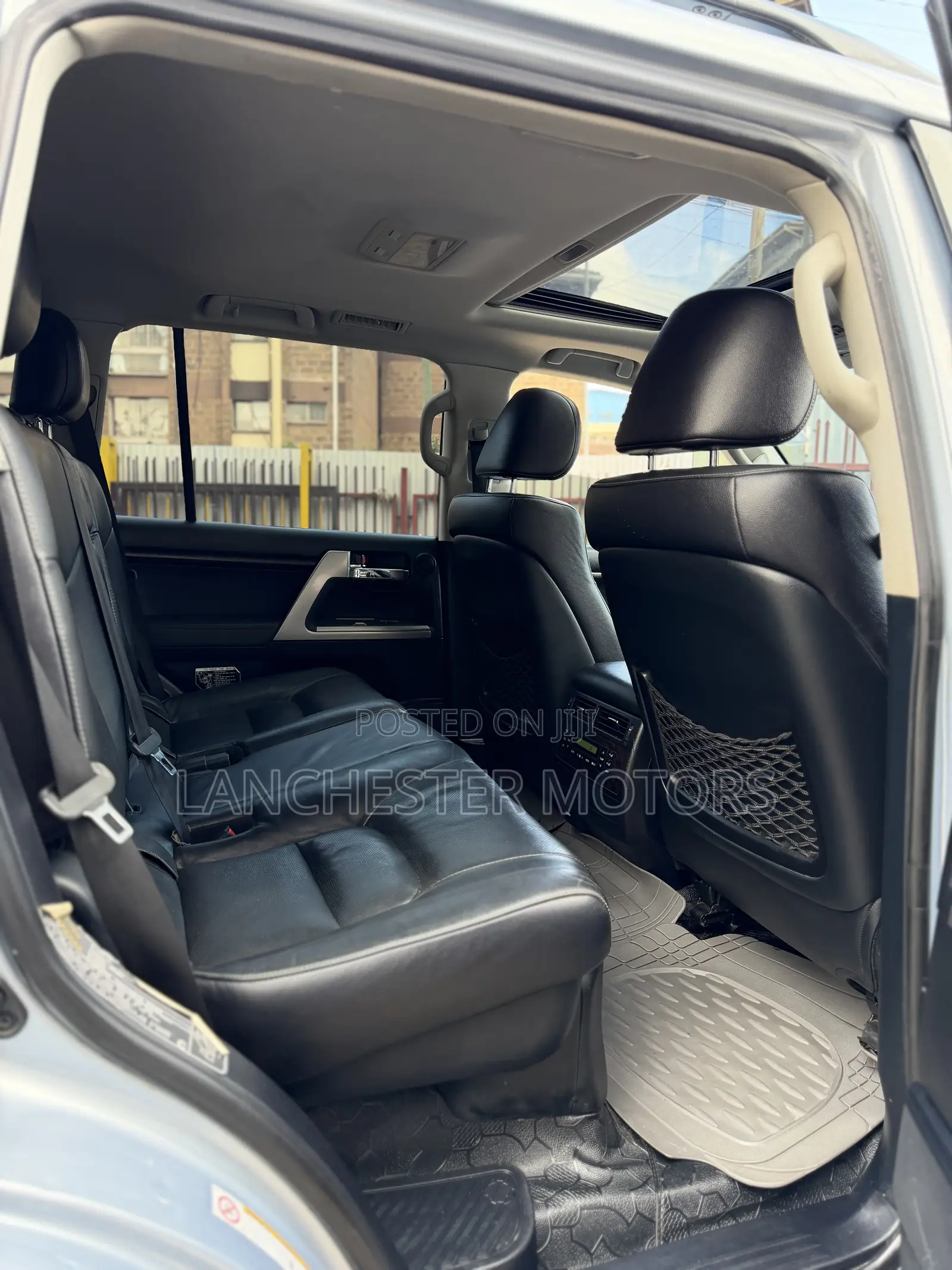 Toyota Land Cruiser 4.5 V8 VXR 2012 Blue