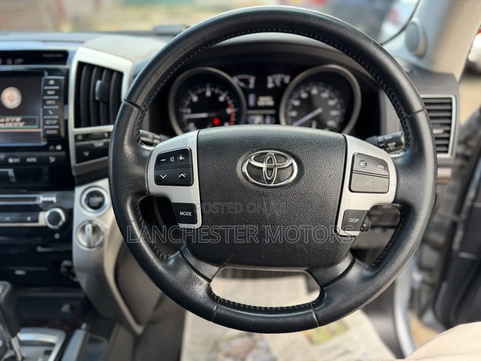Toyota Land Cruiser 4.5 V8 VXR 2012 Blue