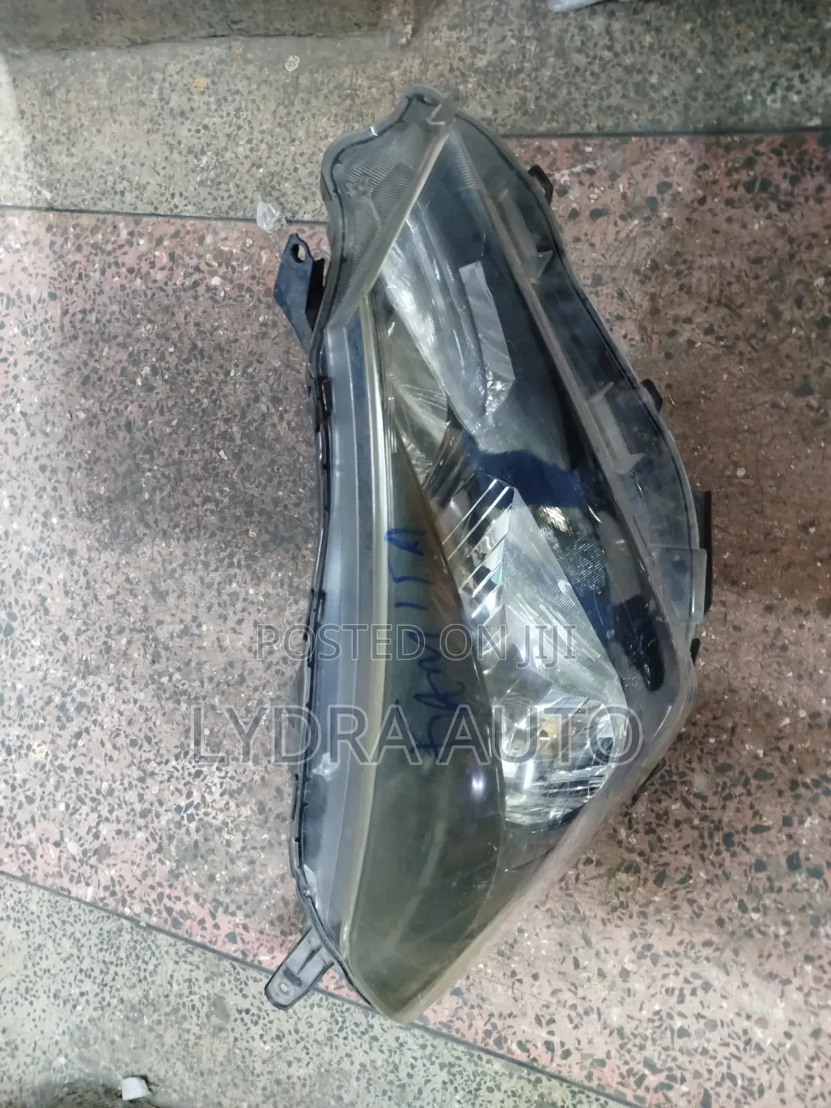 Vitz 269 Headlight Non Zenon