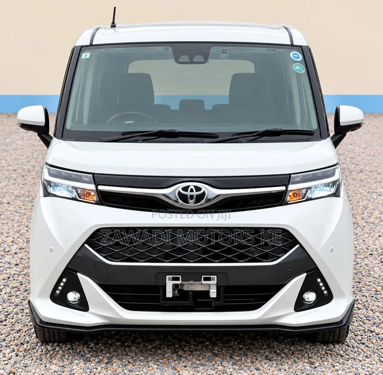 Toyota Tank 1.0 FWD 2019 White