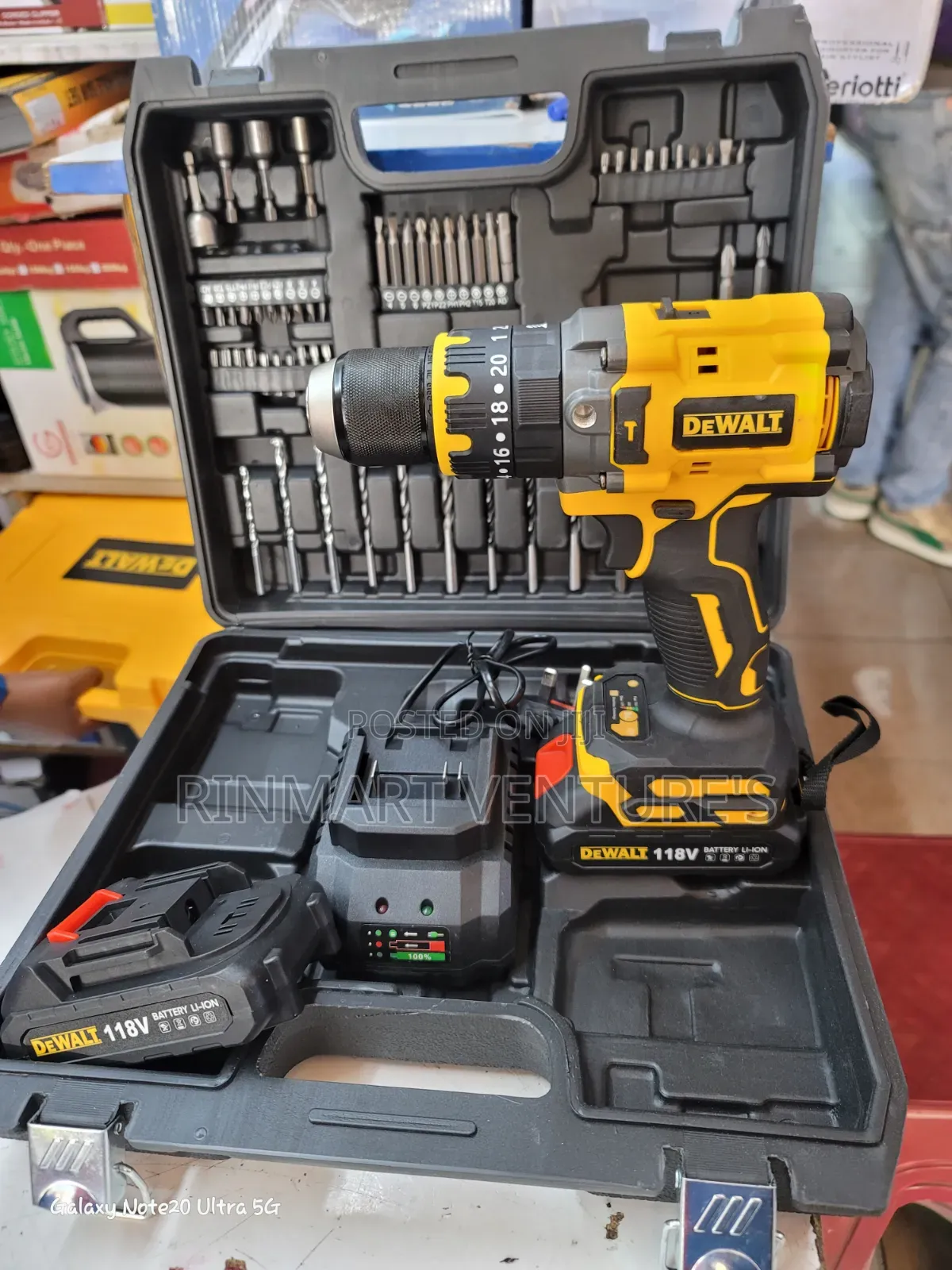 Dewalt Brushless Cordless 118v/Brushless Cordless Drill 118v
