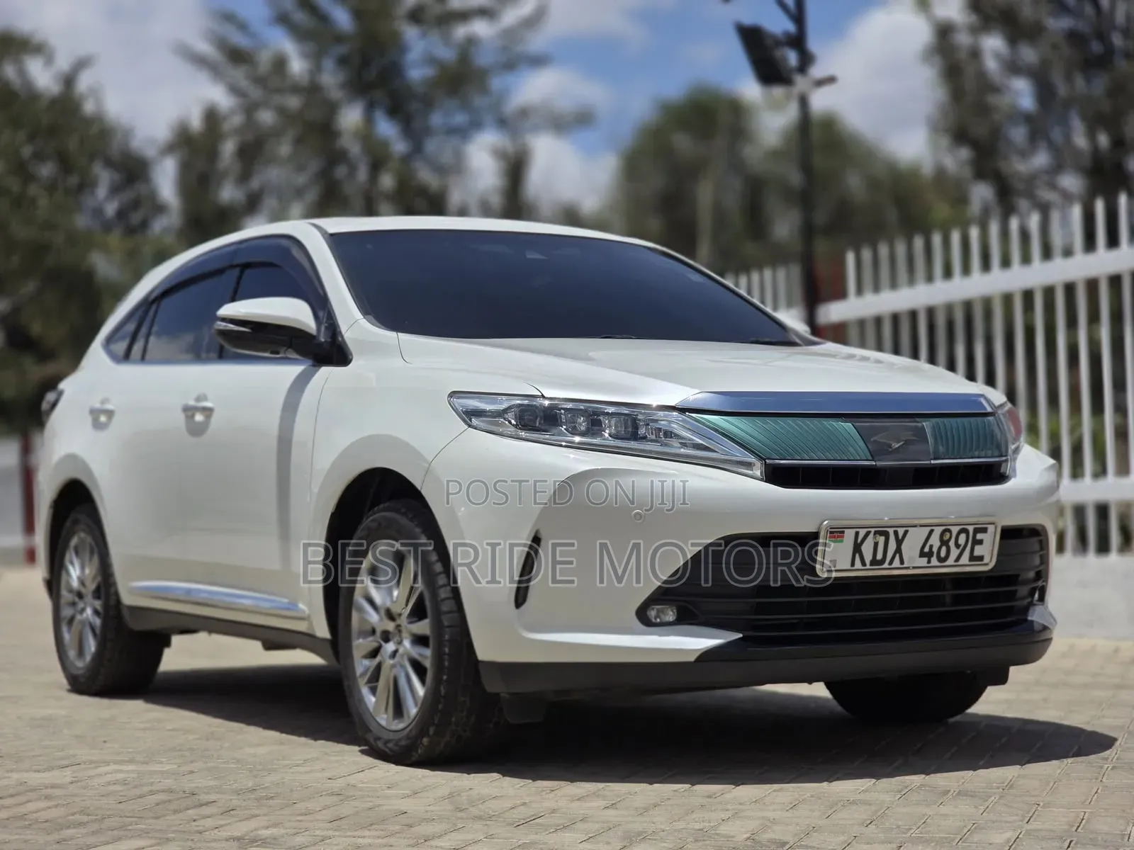 Toyota Harrier 2.0 2019 Pearl
