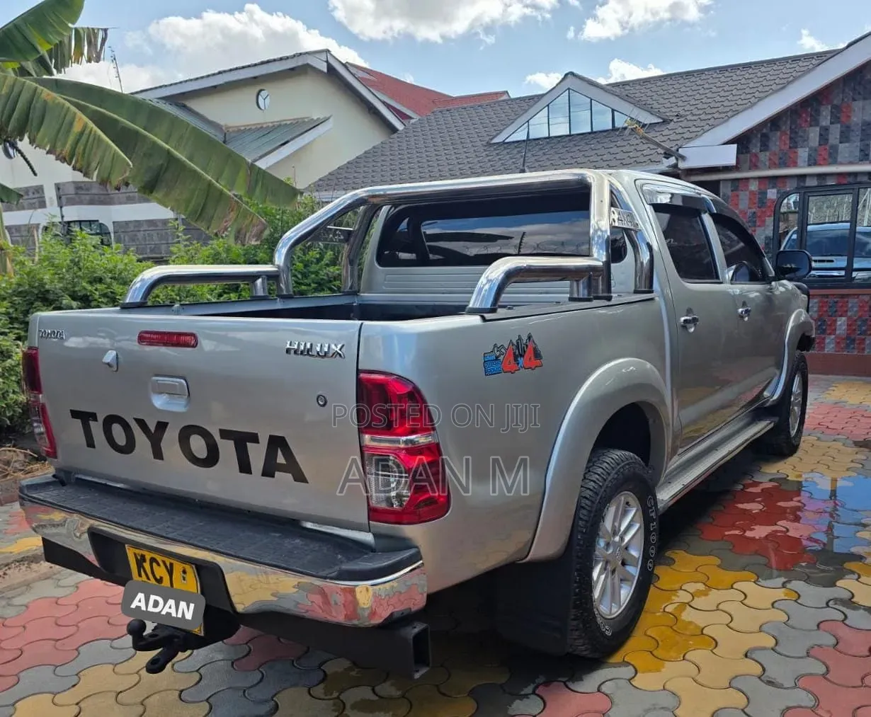 Toyota Hilux 2013 Silver