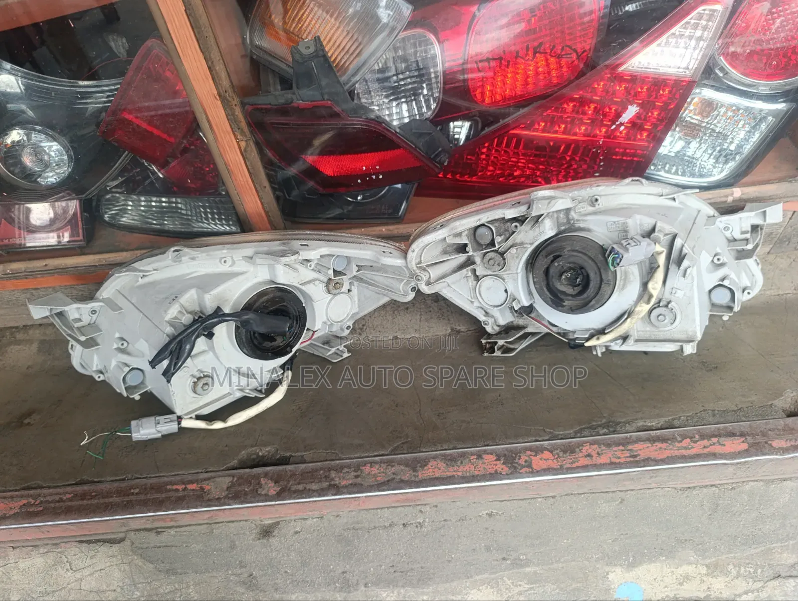 Headlight Toyota Belta