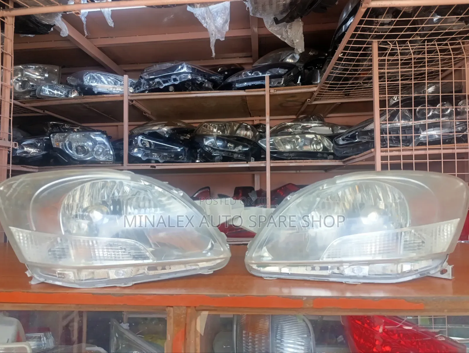 Headlight Toyota Belta