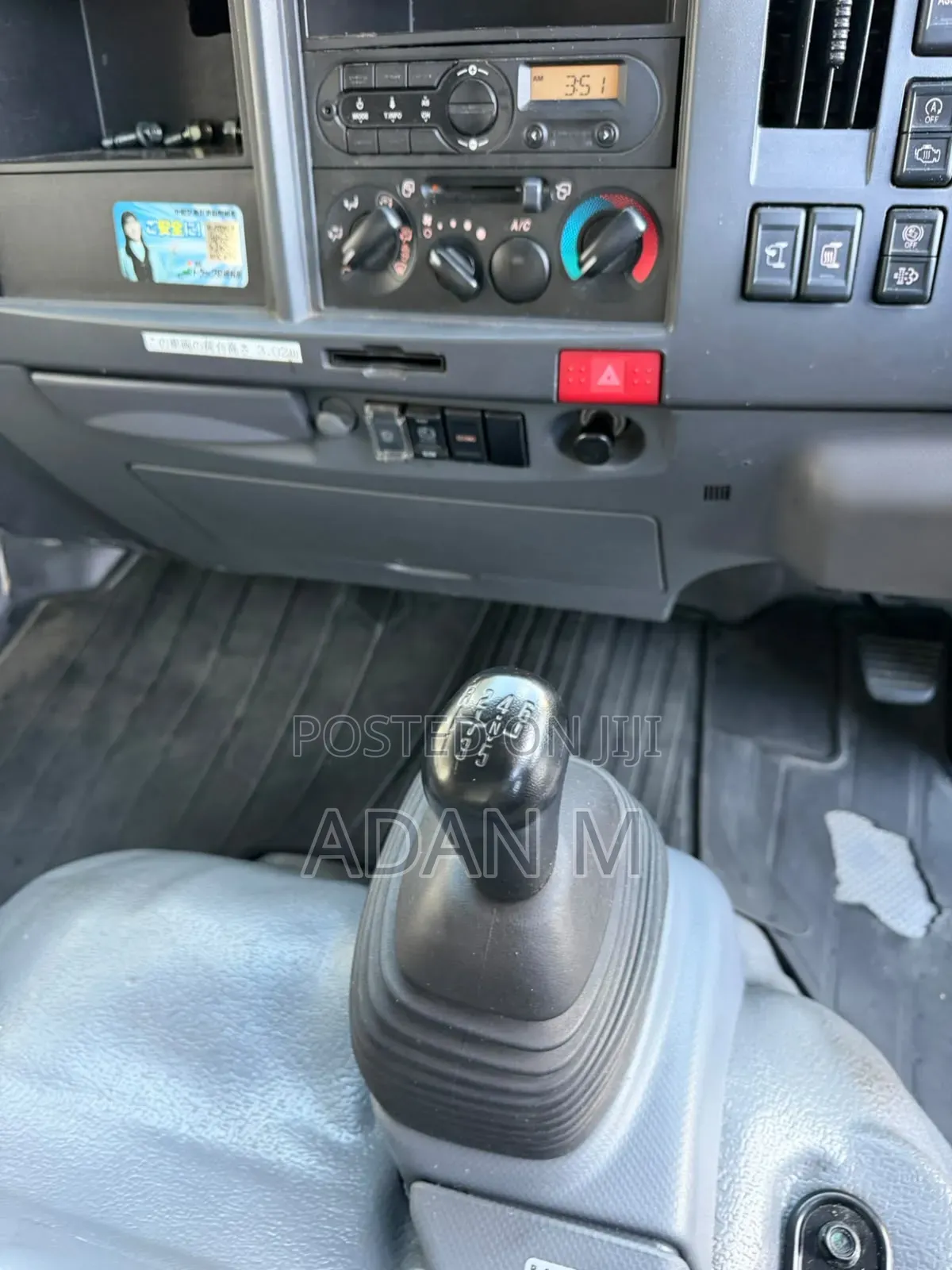 Isuzu Elf 2020 Silver