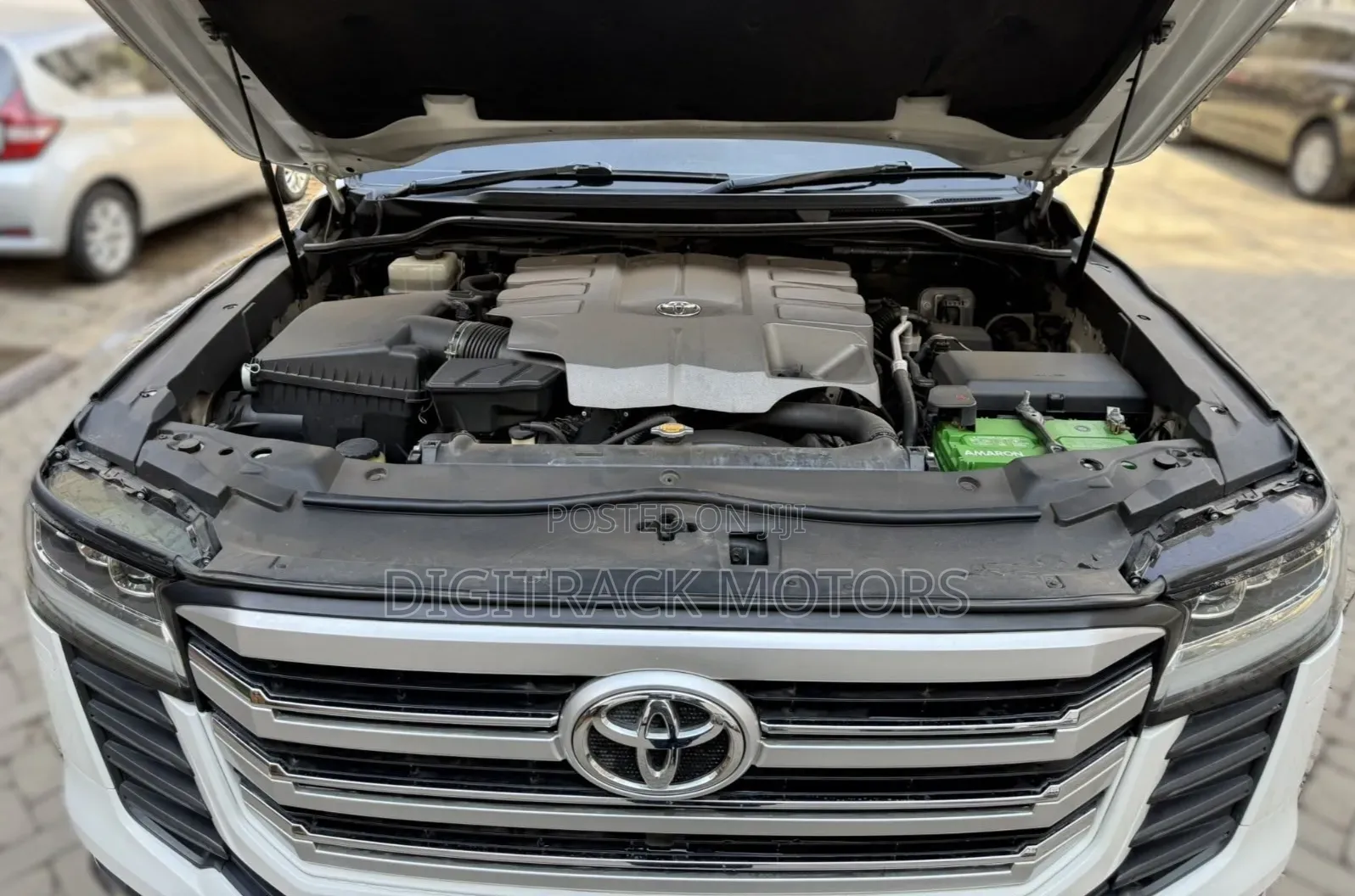 Toyota Land Cruiser 2014 White