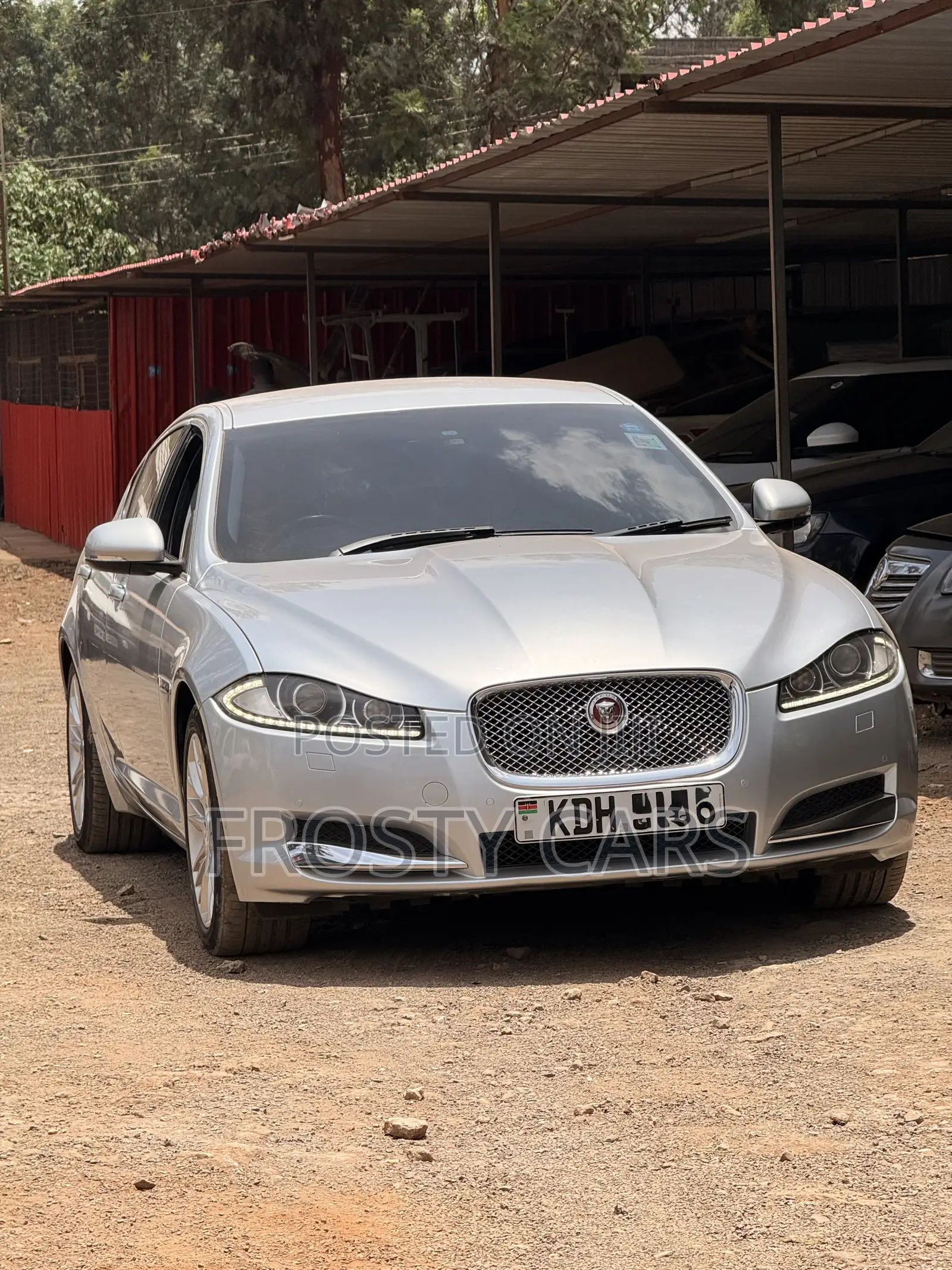 Jaguar XF 2016 Silver