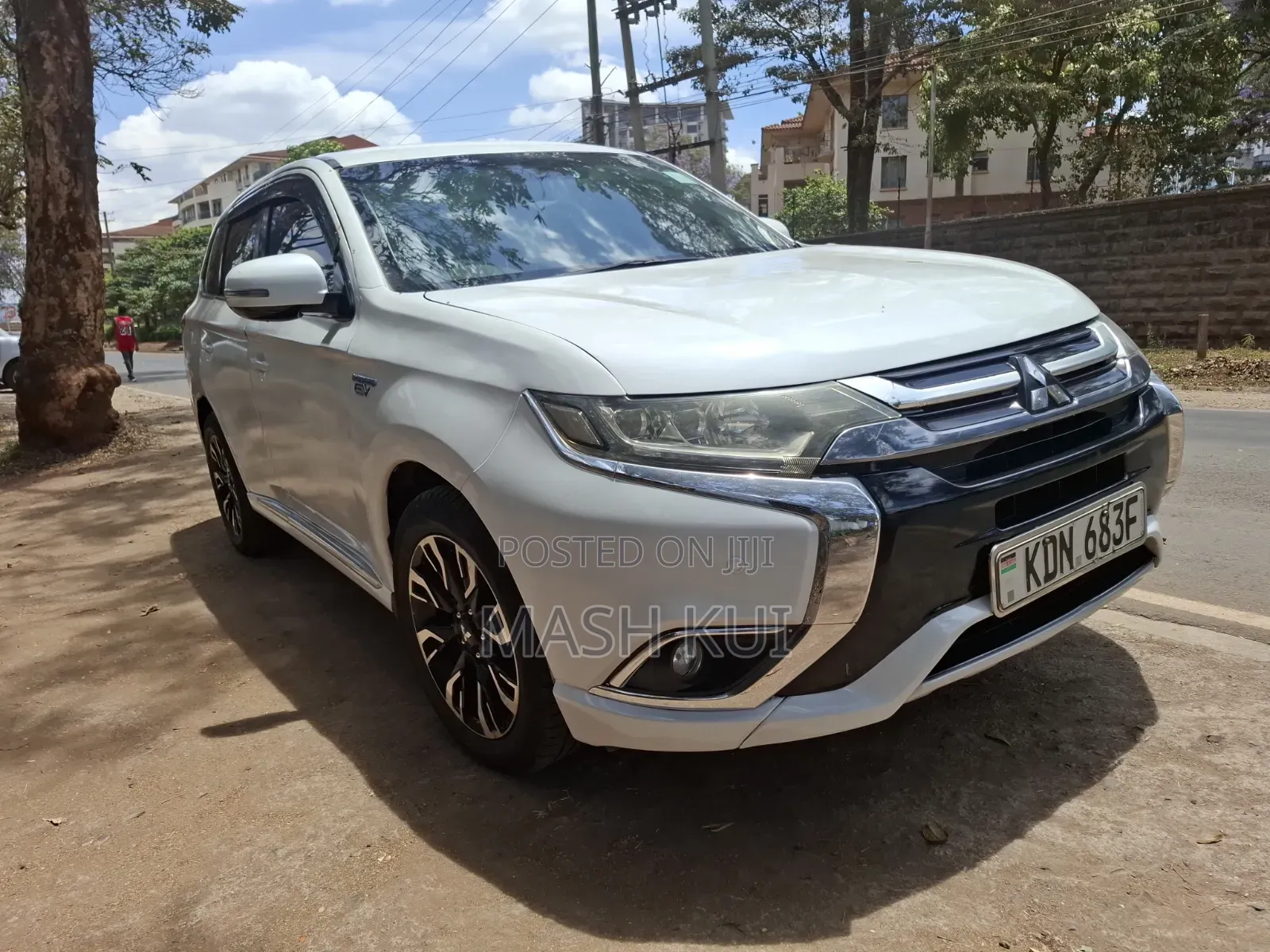 Mitsubishi Outlander 2018 White