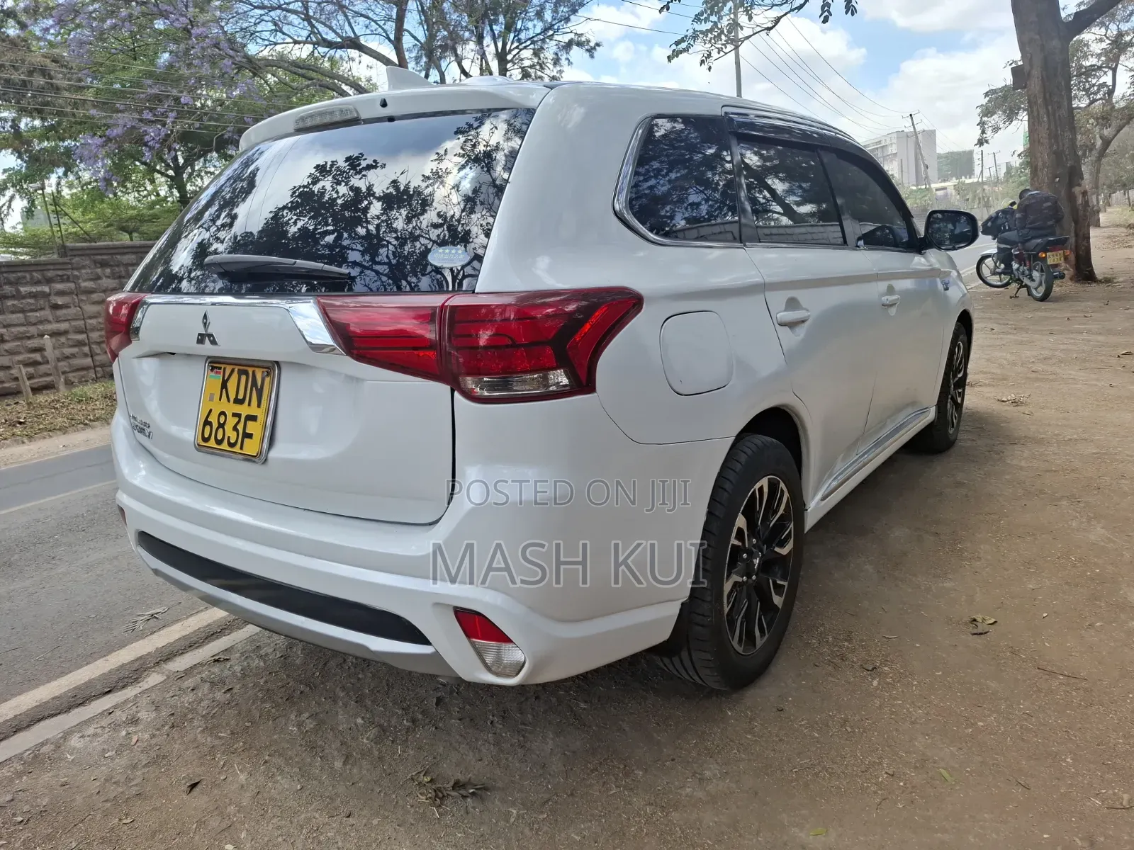 Mitsubishi Outlander 2018 White
