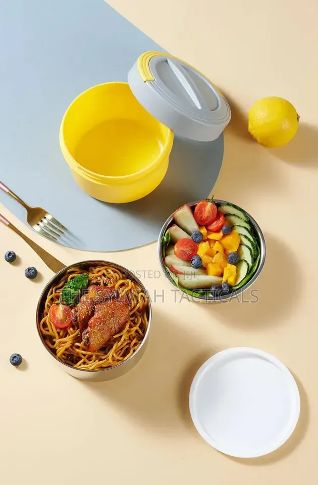 *Portable Macaron 800ml Stylish Round Shape With Steel Insert