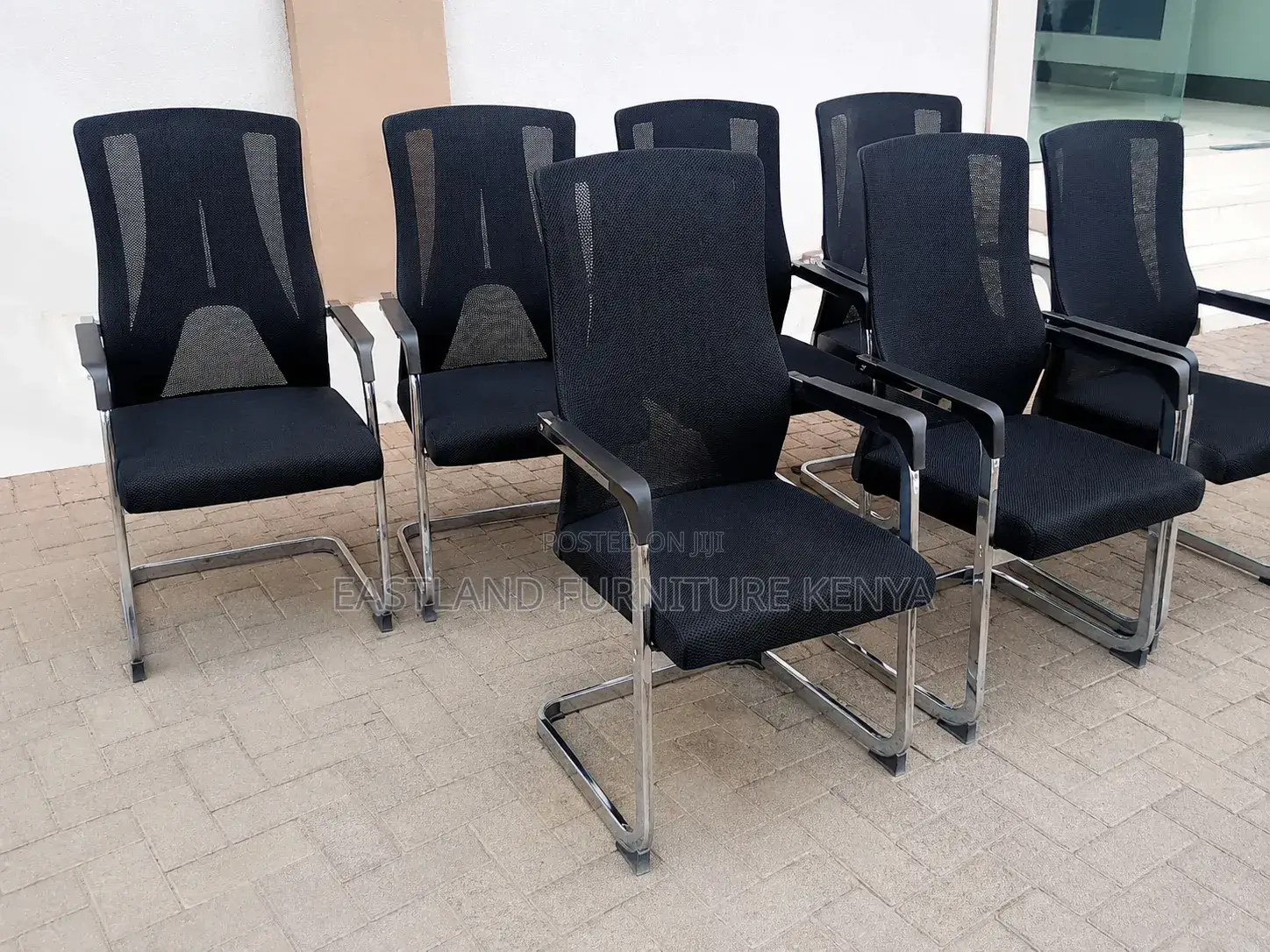 Premium Mesh Visitor & Conference Office Chair –