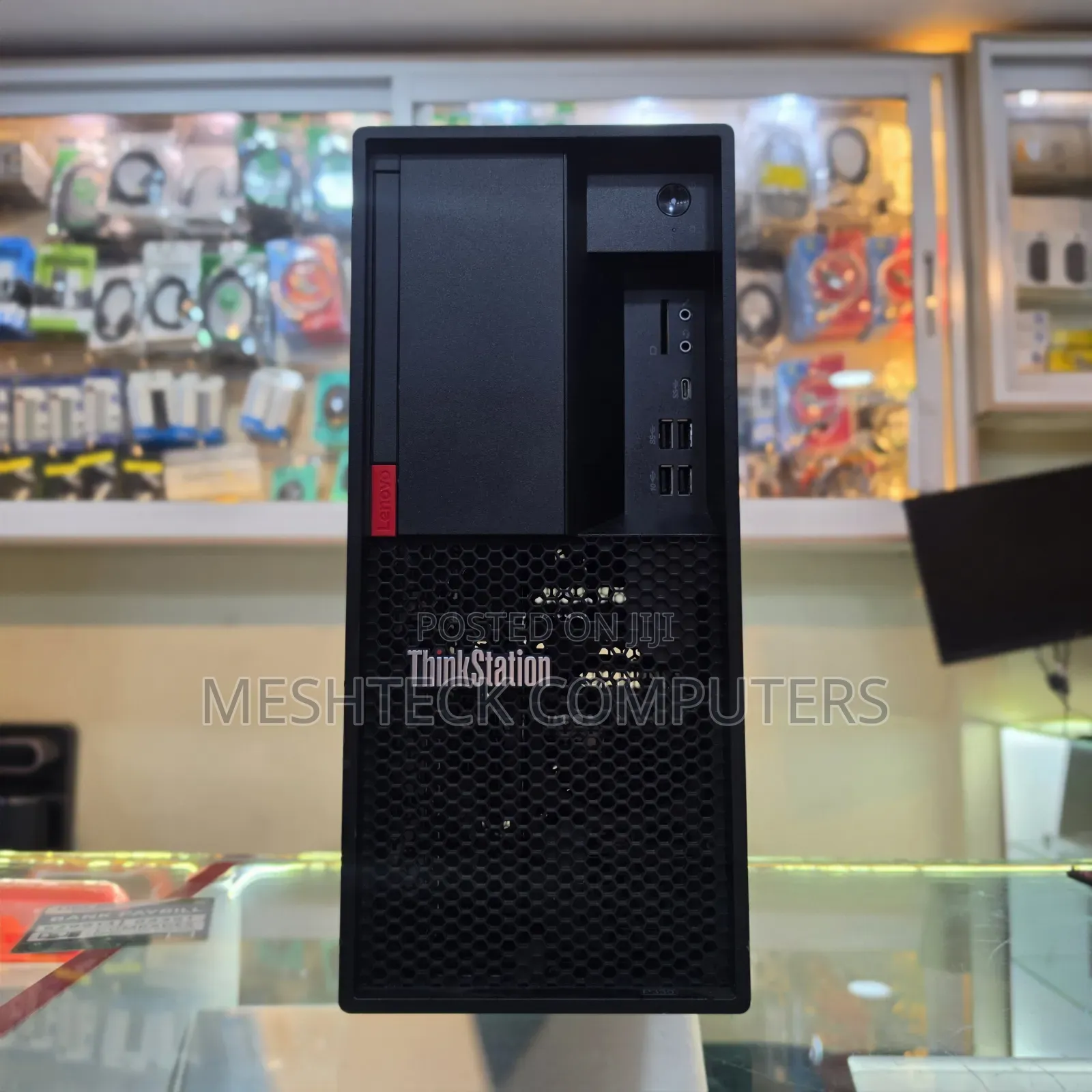 Desktop Computer Lenovo ThinkStation P330 8GB Intel Core i7 SSD 500GB