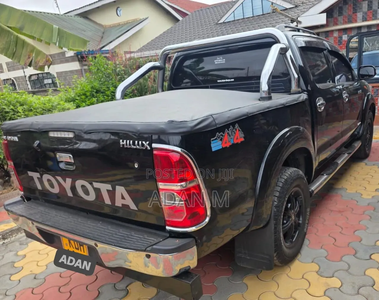 Toyota Hilux 2015 Black