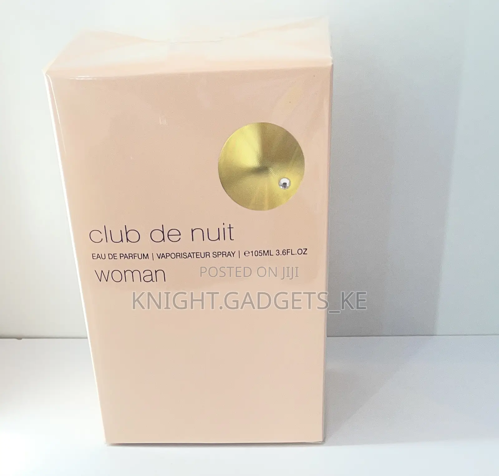 Club De Nuit Woman