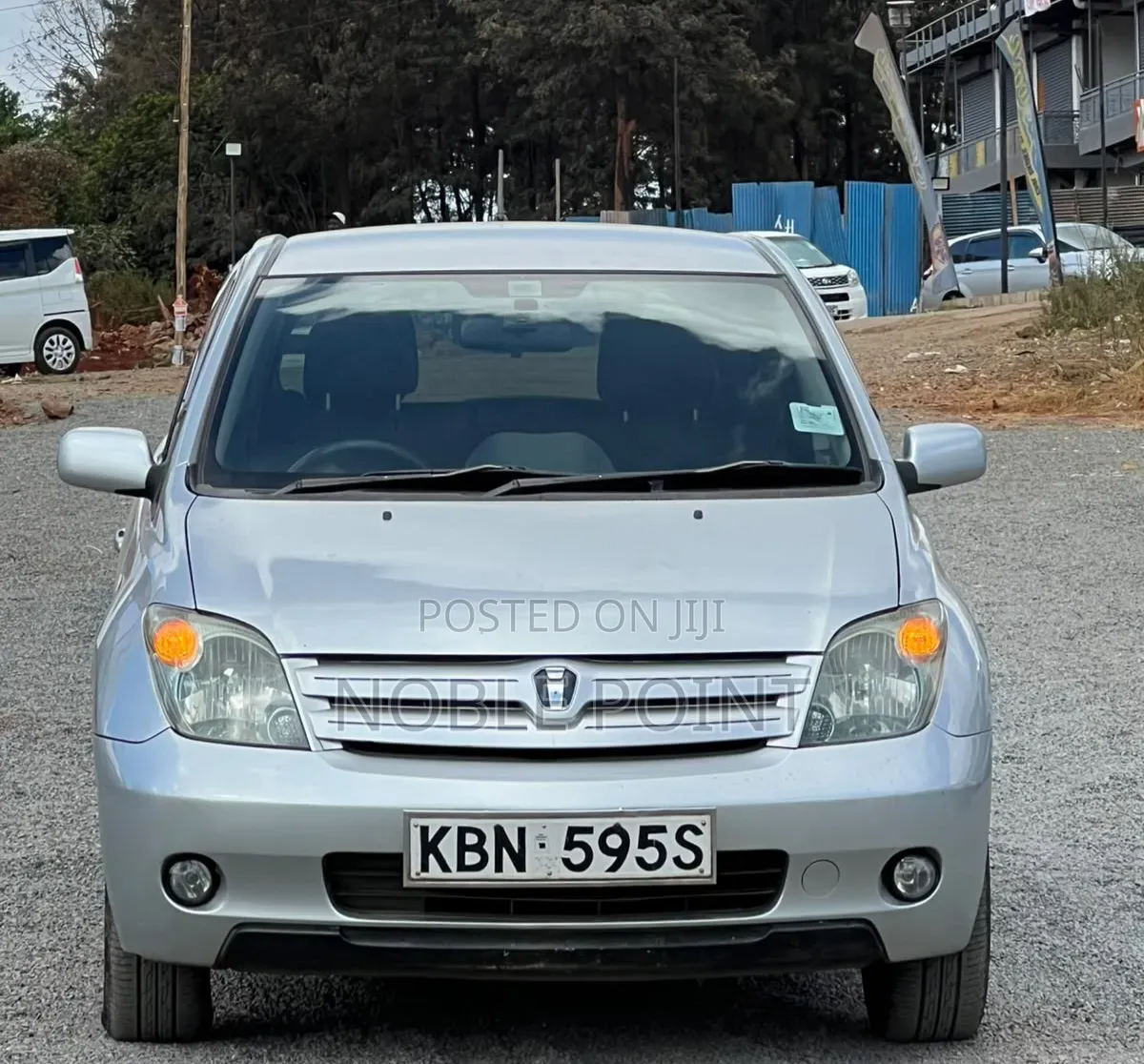 Toyota IST 2003 Silver