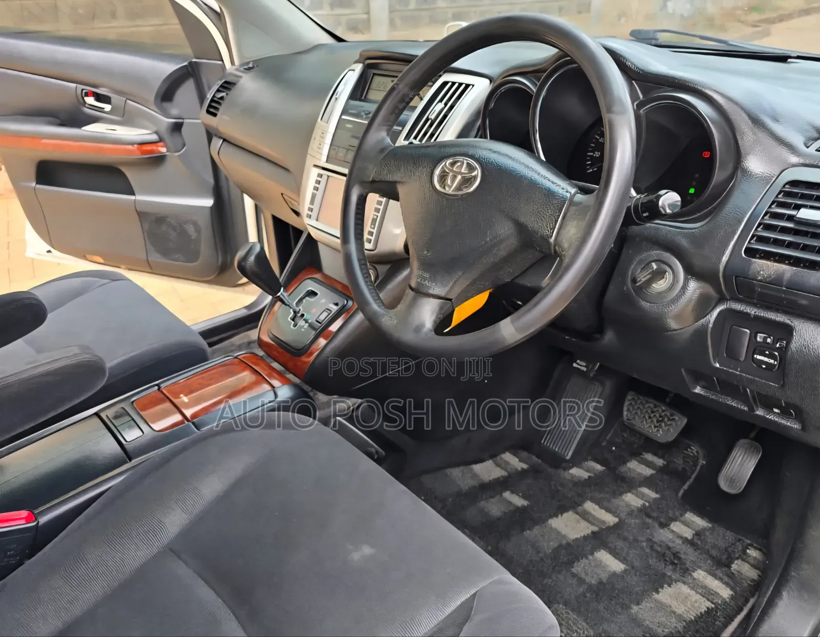 Toyota Harrier 2005 White